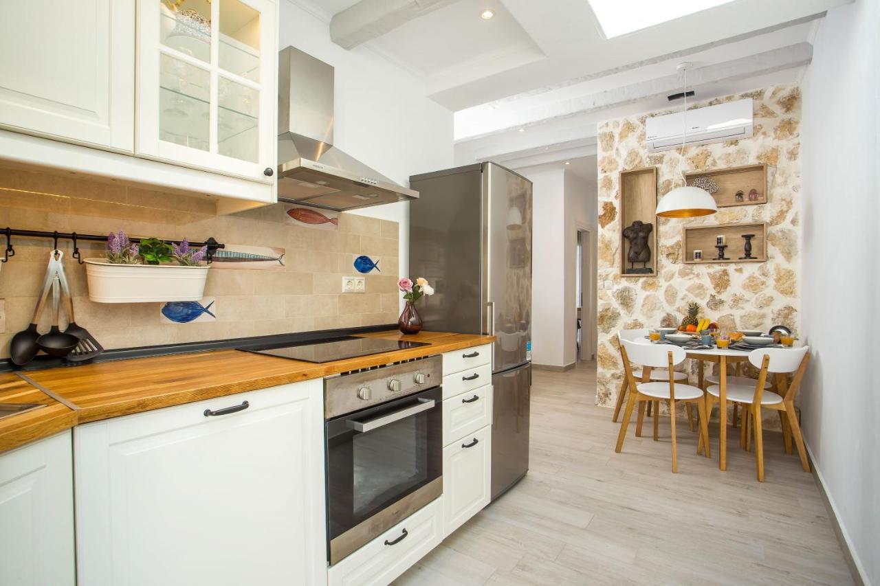 Egli Luxury Apartments Арханґелос Екстер'єр фото